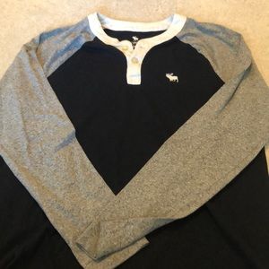 Abercrombie Kids Navy and Gray Long Sleeve Tee